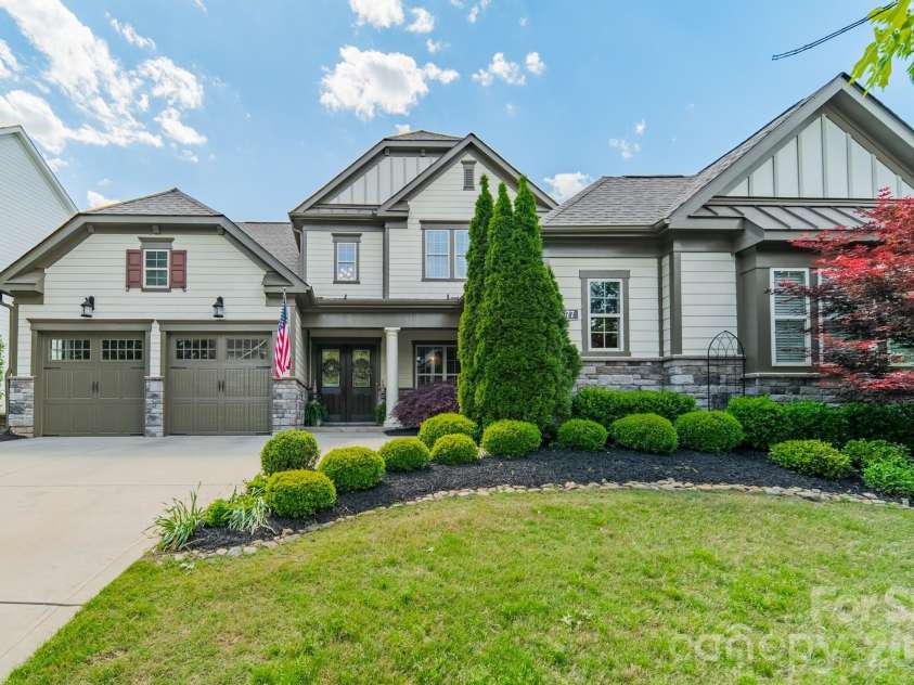 2077 Tatton Hall Road, Fort Mill, SC 29715.  MLS# CAR4369872, YatesRealty ID 33534. 