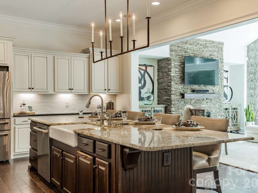 2077 Tatton Hall Road, Fort Mill, SC 29715.  MLS# CAR4369872, YatesRealty ID 33534. 