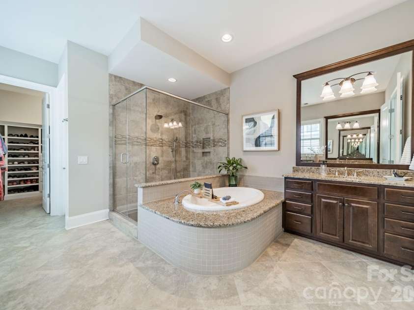 2077 Tatton Hall Road, Fort Mill, SC 29715.  MLS# CAR4369872, YatesRealty ID 33534. 