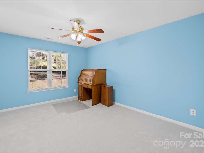 5710 Underwood Avenue, Charlotte, NC 28213.  MLS# CAR4253817, YatesRealty ID 33535. 