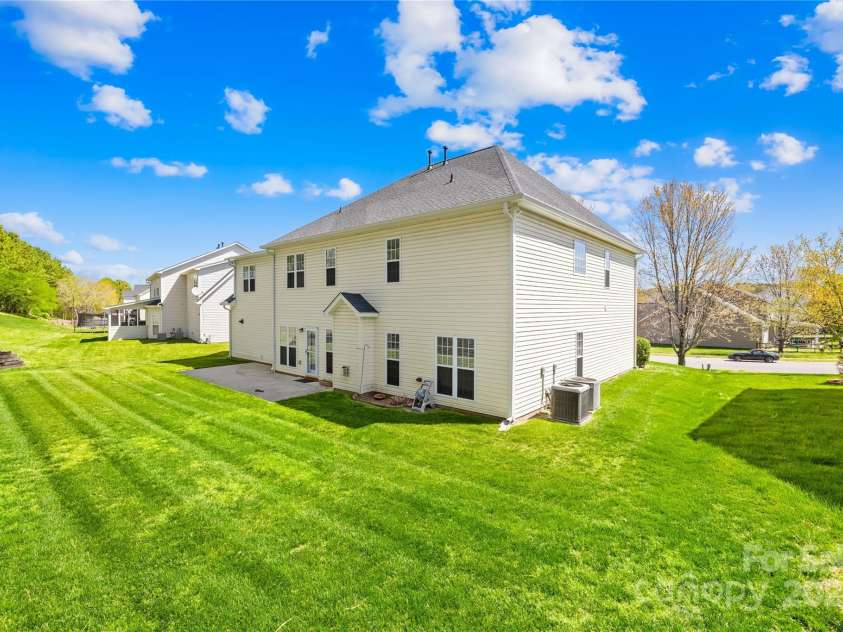 5710 Underwood Avenue, Charlotte, NC 28213.  MLS# CAR4253817, YatesRealty ID 33535. 