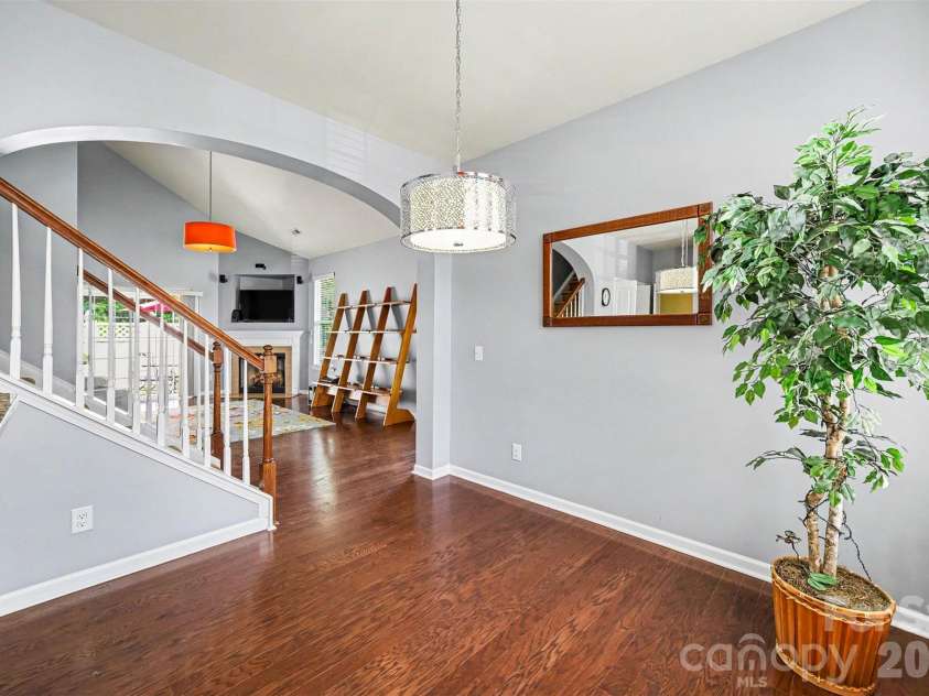 717 River Park Road, Belmont, NC 28012.  MLS# CAR4385377, YatesRealty ID 33535. Beautiful wood floors