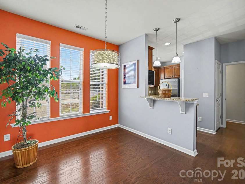 717 River Park Road, Belmont, NC 28012.  MLS# CAR4385377, YatesRealty ID 33535. Dining area