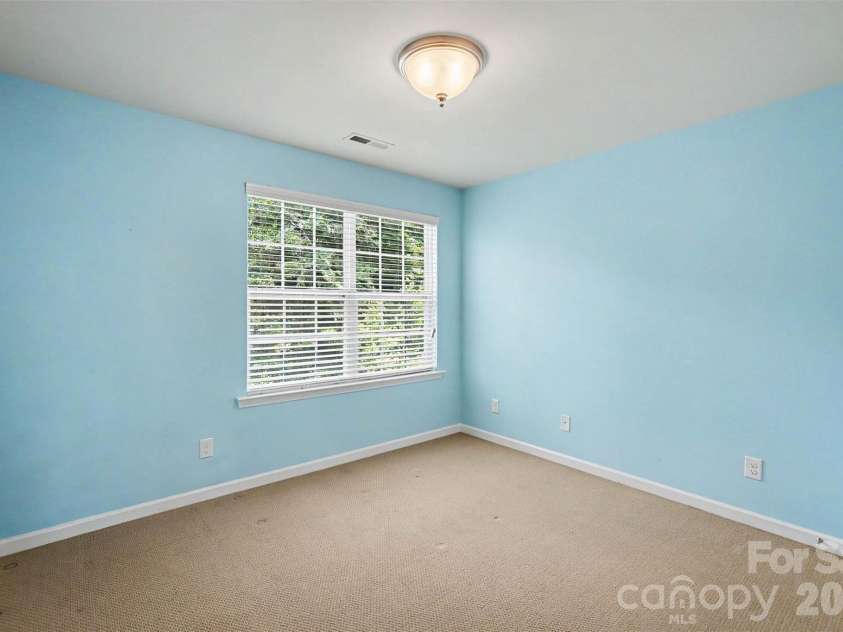 717 River Park Road, Belmont, NC 28012.  MLS# CAR4385377, YatesRealty ID 33535. Upstairs Bedroom