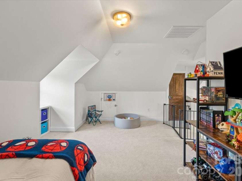 298 Kerr Street, Concord, NC 28025.  MLS# CAR4386178, YatesRealty ID 33536. Upper Level Loft/Flex Space