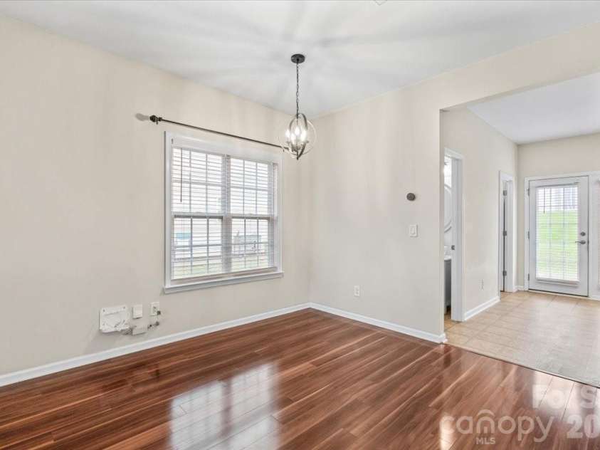 10563 Stoneacre Court, Pineville, NC 28134.  MLS# CAR4388810, YatesRealty ID 33537. Dining Area