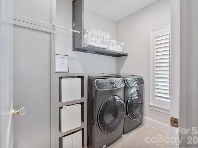 19300 Mary Ardrey Circle, Cornelius, NC 28031.  MLS# CAR4387769, YatesRealty ID 33538. 