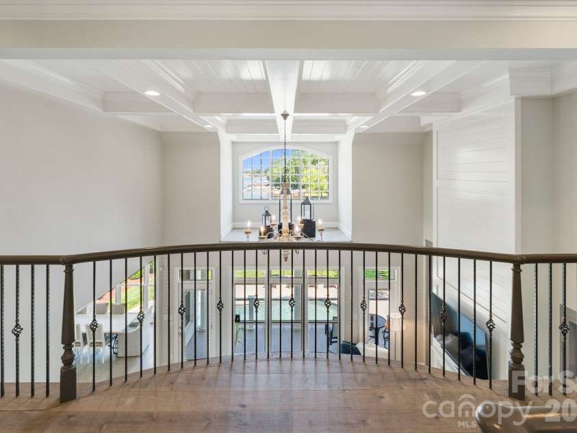 19300 Mary Ardrey Circle, Cornelius, NC 28031.  MLS# CAR4387769, YatesRealty ID 33538. 
