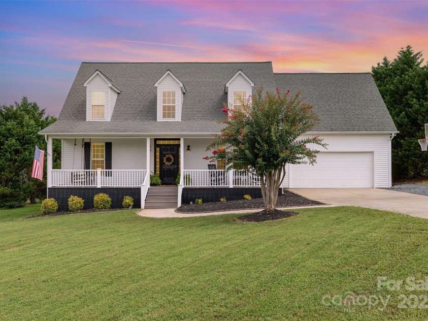 734 Hathcock Glen Drive, Oakboro, NC 28129.  MLS# CAR4294683, YatesRealty ID 33538. 