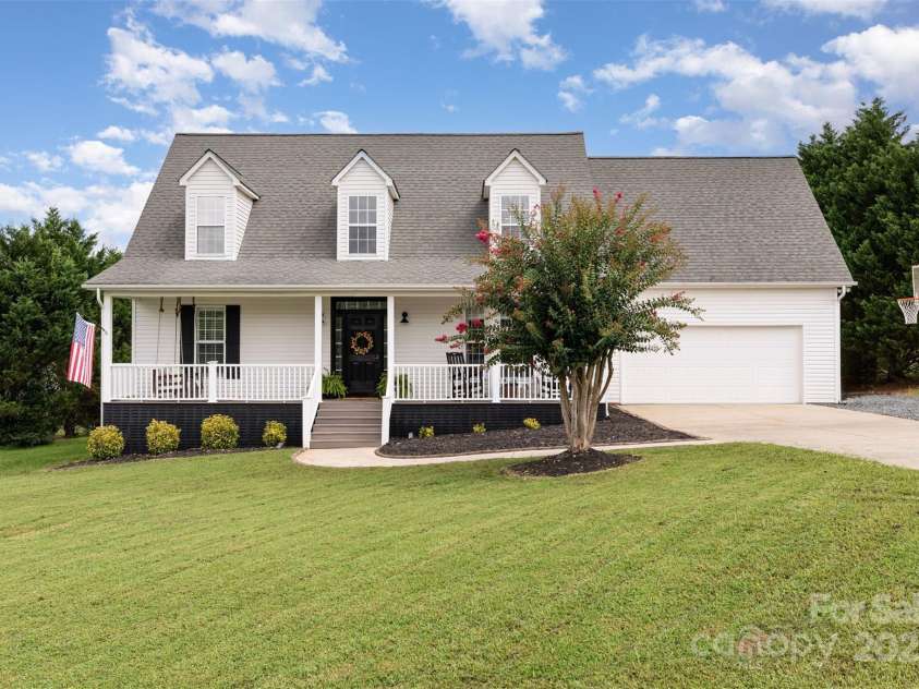 734 Hathcock Glen Drive, Oakboro, NC 28129.  MLS# CAR4294683, YatesRealty ID 33538. 