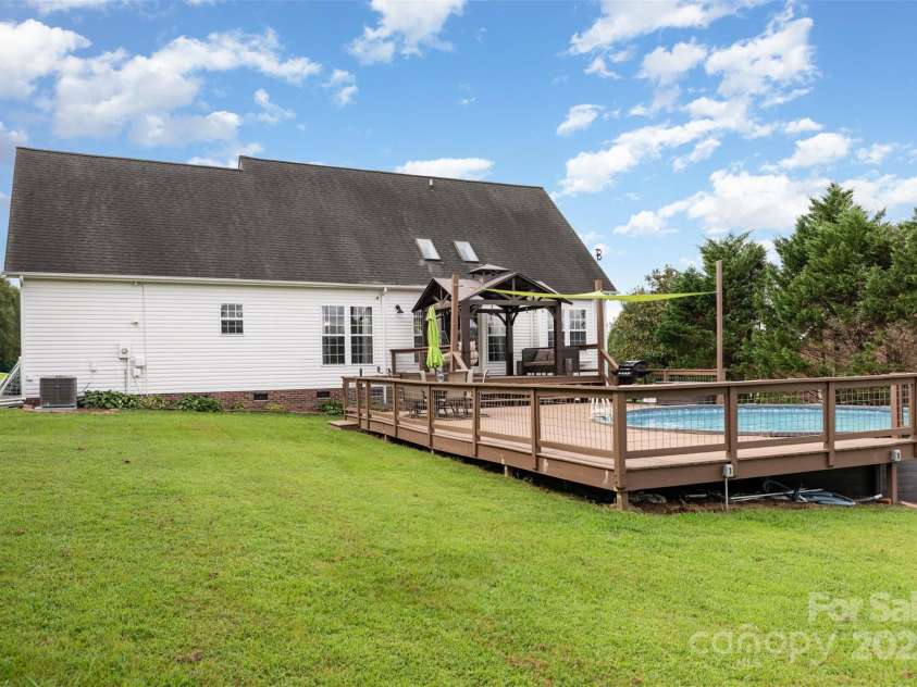 734 Hathcock Glen Drive, Oakboro, NC 28129.  MLS# CAR4294683, YatesRealty ID 33538. 