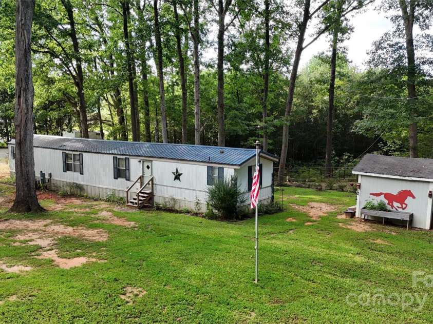 145 NATHANIEL Lane, Kannapolis, NC 28081.  MLS# CAR4294340, YatesRealty ID 33539. 