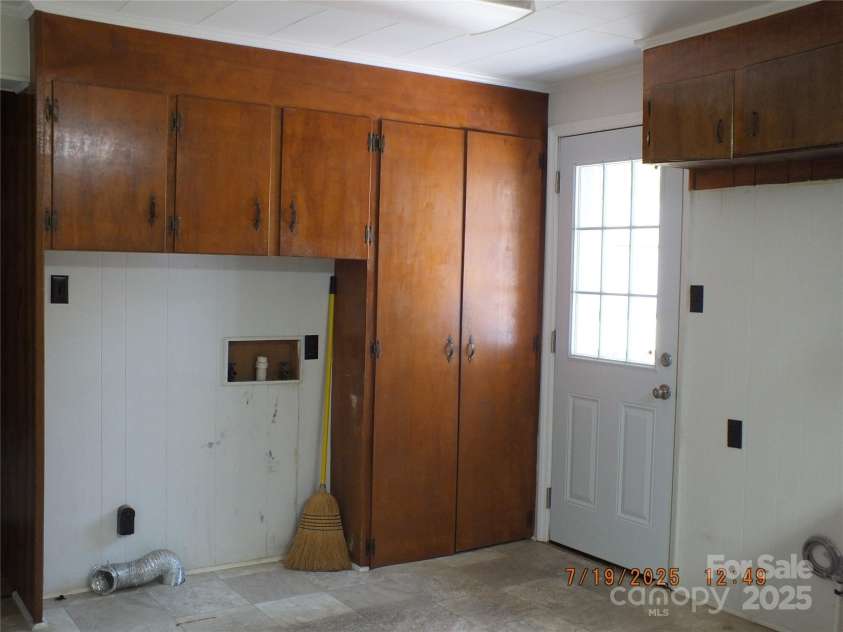 1453 Old Landsford Road, Lancaster, SC 29720.  MLS# CAR4283394, YatesRealty ID 3354. 