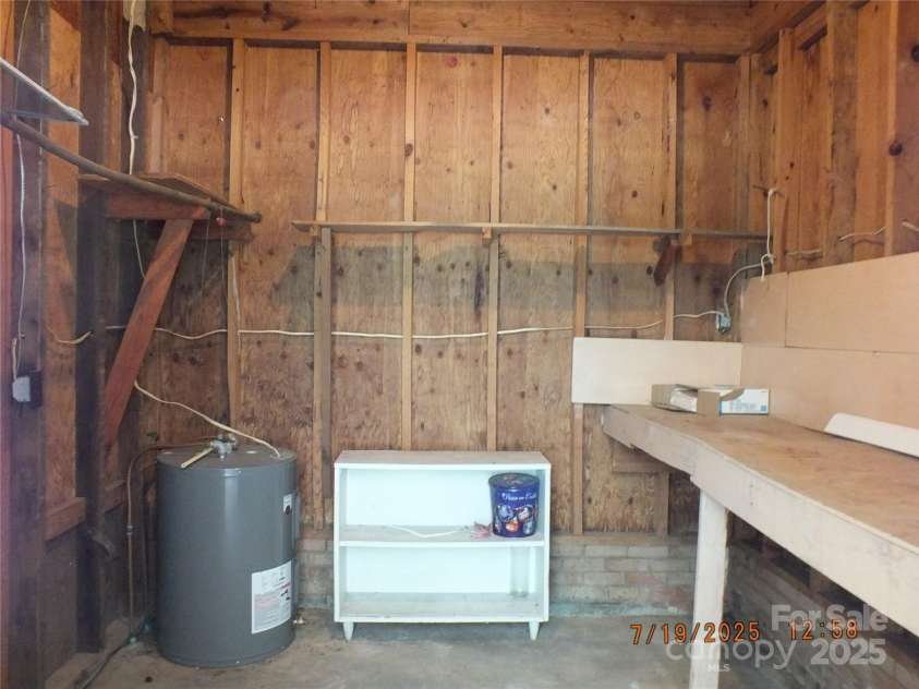 1453 Old Landsford Road, Lancaster, SC 29720.  MLS# CAR4283394, YatesRealty ID 3354. 