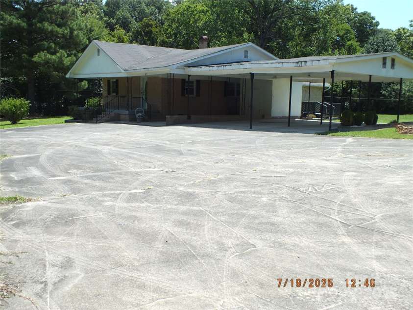 1453 Old Landsford Road, Lancaster, SC 29720.  MLS# CAR4283394, YatesRealty ID 3354. 