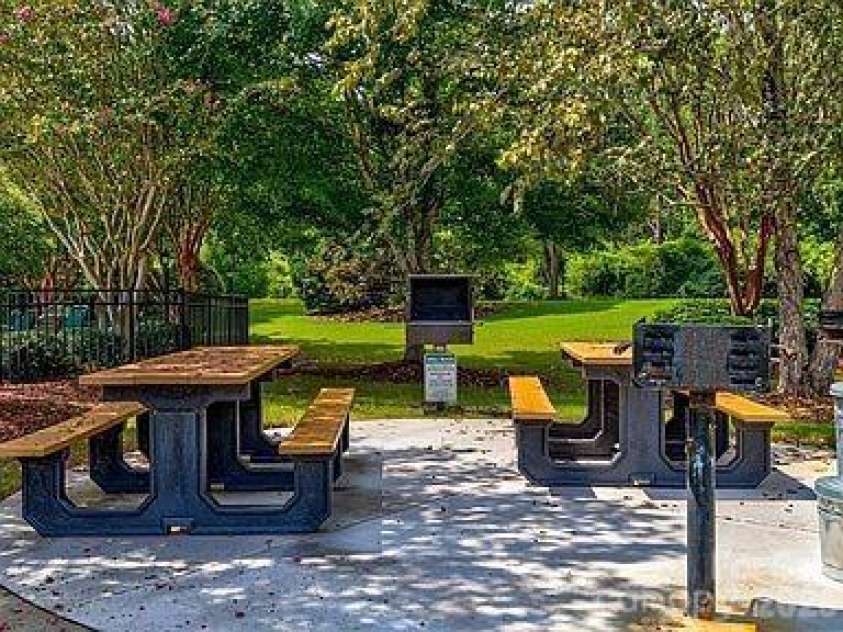 5825 Catalina Drive, North Myrtle Beach, SC 29582.  MLS# CAR4301398, YatesRealty ID 3354. Barbeque and picnic area.