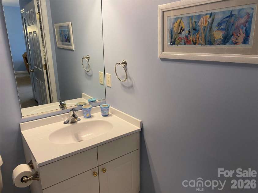 5825 Catalina Drive, North Myrtle Beach, SC 29582.  MLS# CAR4301398, YatesRealty ID 3354. Second bathroom
