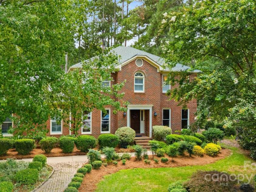 226 Longleaf Road, Spartanburg, SC 29301.  MLS# CAR4294768, YatesRealty ID 33540. 