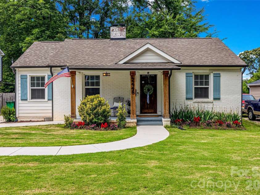 2448 Morton Street, Charlotte, NC 28208.  MLS# CAR4394147, YatesRealty ID 33540. 