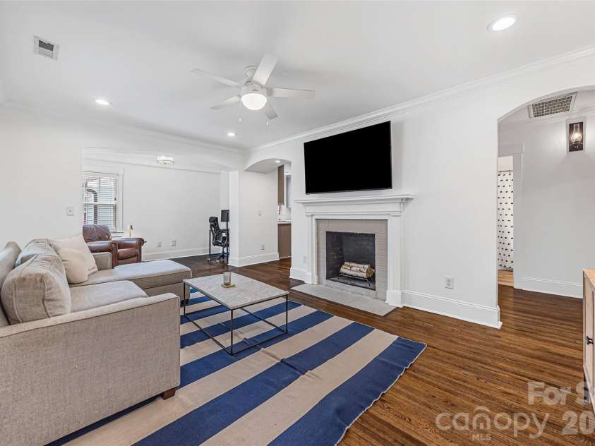 2448 Morton Street, Charlotte, NC 28208.  MLS# CAR4394147, YatesRealty ID 33540. 