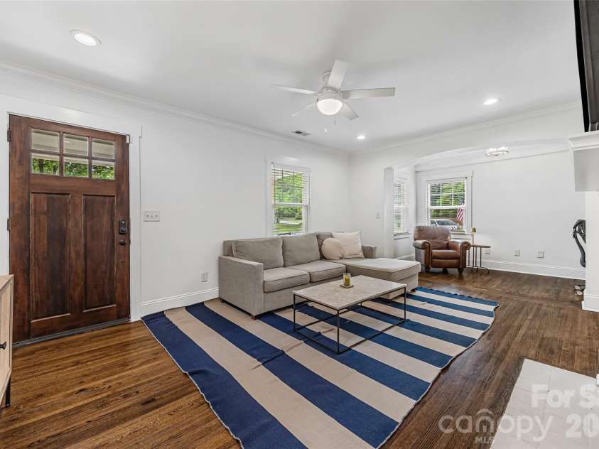 2448 Morton Street, Charlotte, NC 28208.  MLS# CAR4394147, YatesRealty ID 33540. 