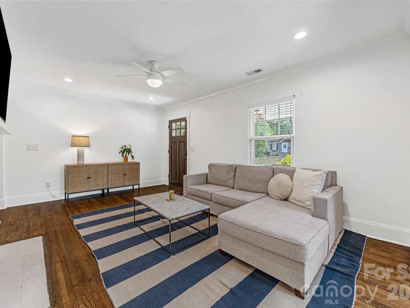 2448 Morton Street, Charlotte, NC 28208.  MLS# CAR4394147, YatesRealty ID 33540. 