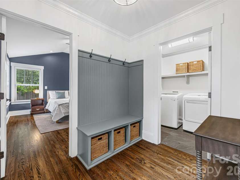 2448 Morton Street, Charlotte, NC 28208.  MLS# CAR4394147, YatesRealty ID 33540. 