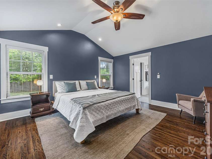 2448 Morton Street, Charlotte, NC 28208.  MLS# CAR4394147, YatesRealty ID 33540. 