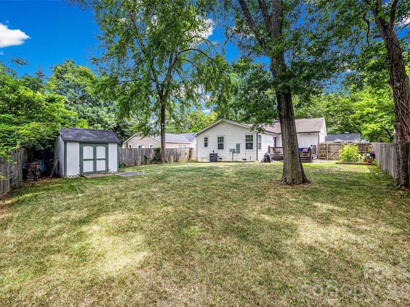 2448 Morton Street, Charlotte, NC 28208.  MLS# CAR4394147, YatesRealty ID 33540. 