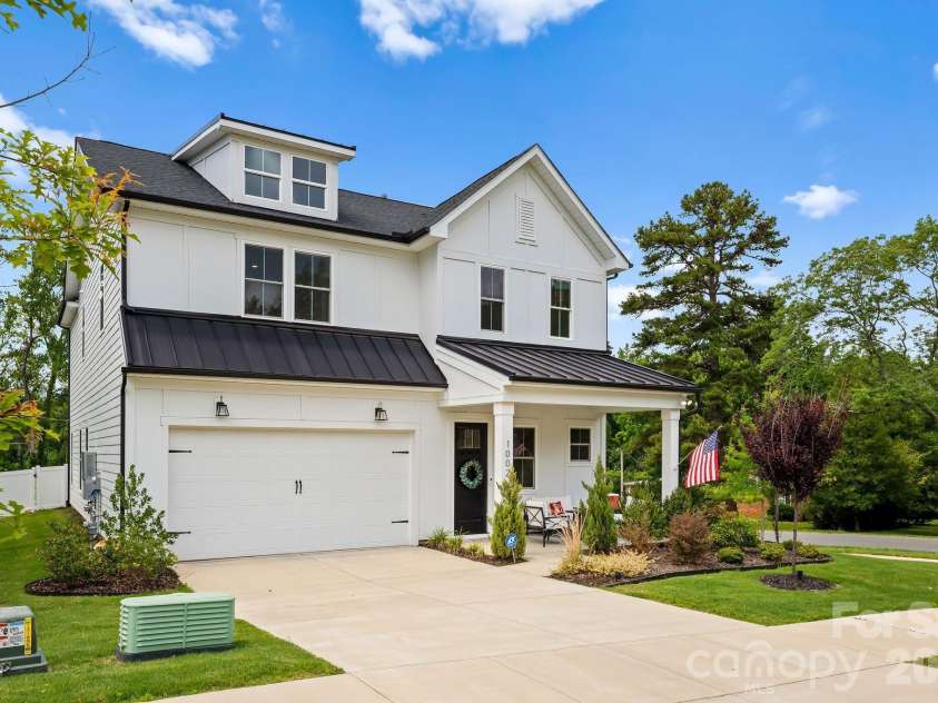 1002 Parkes Street, Matthews, NC 28105.  MLS# CAR4392484, YatesRealty ID 33541. 