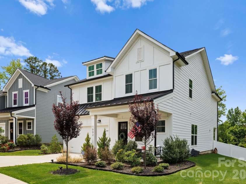 1002 Parkes Street, Matthews, NC 28105.  MLS# CAR4392484, YatesRealty ID 33541. 