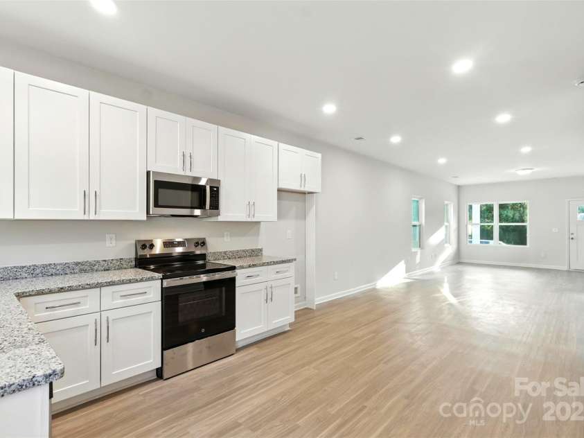 23 East Street, Granite Falls, NC 28630.  MLS# CAR4294475, YatesRealty ID 33541. 