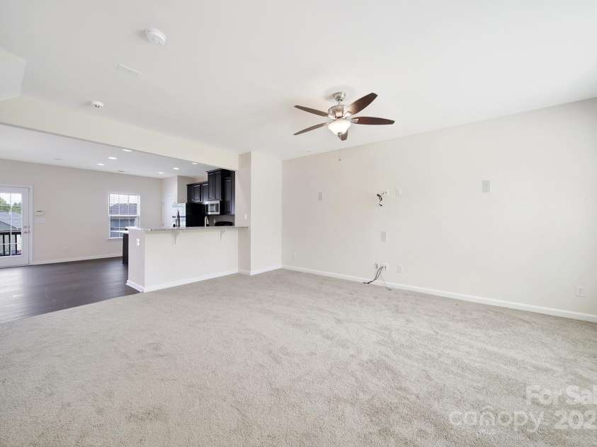 3226 Major Samuals Way, Charlotte, NC 28208.  MLS# CAR4293775, YatesRealty ID 33542. 