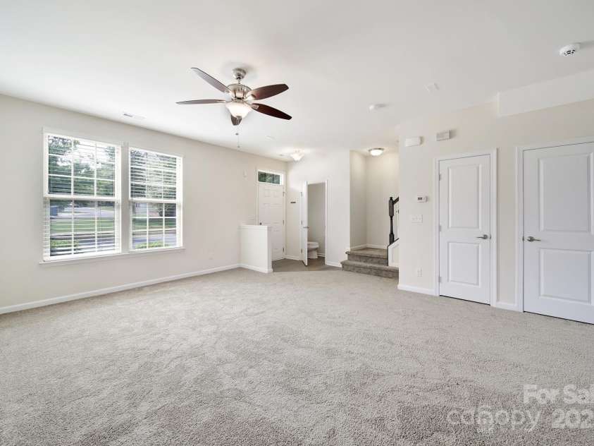 3226 Major Samuals Way, Charlotte, NC 28208.  MLS# CAR4293775, YatesRealty ID 33542. 