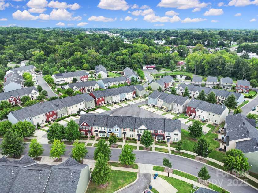 3226 Major Samuals Way, Charlotte, NC 28208.  MLS# CAR4293775, YatesRealty ID 33542. 