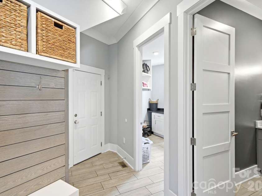 342 Kenway Loop, Mooresville, NC 28117.  MLS# CAR4393617, YatesRealty ID 33542. 