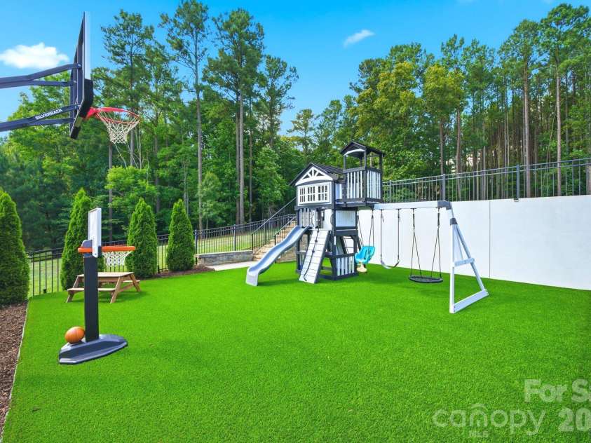342 Kenway Loop, Mooresville, NC 28117.  MLS# CAR4393617, YatesRealty ID 33542. 