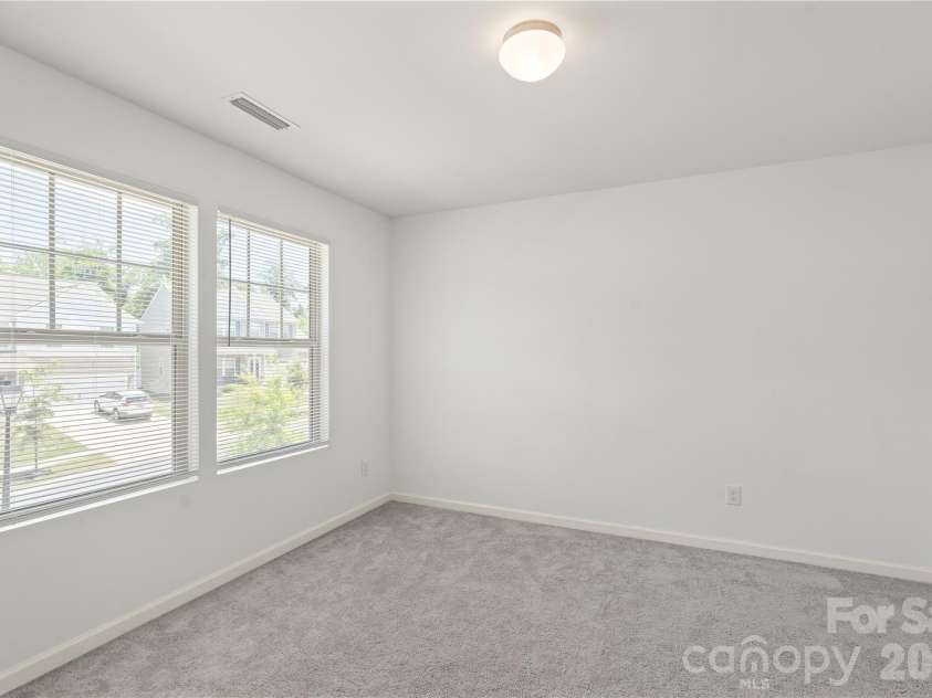 10131 Holly Park Drive, Charlotte, NC 28214.  MLS# CAR4390811, YatesRealty ID 33543. 