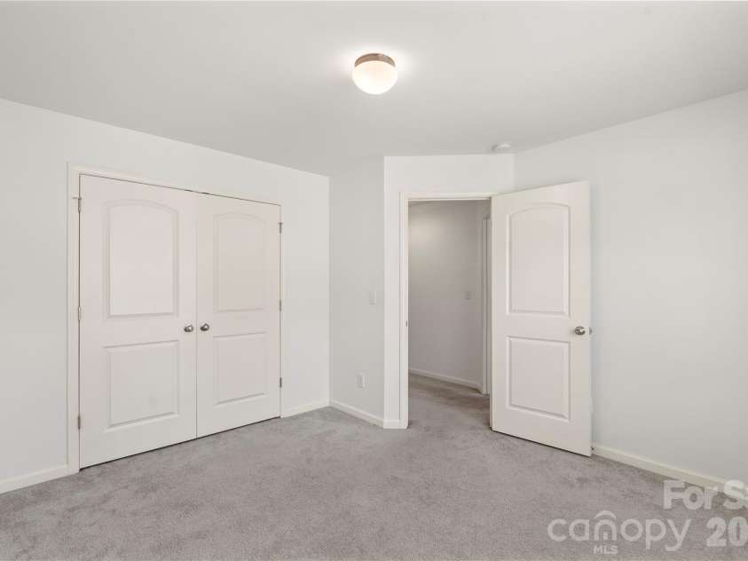 10131 Holly Park Drive, Charlotte, NC 28214.  MLS# CAR4390811, YatesRealty ID 33543. 
