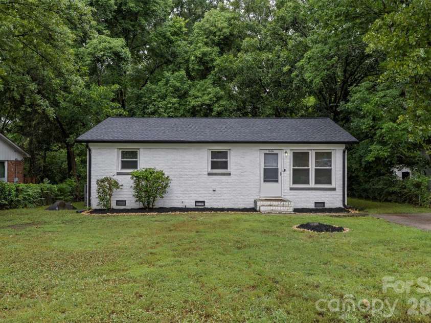 1038 Jones Avenue Extension, Rock Hill, SC 29730.  MLS# CAR4395655, YatesRealty ID 33544. 