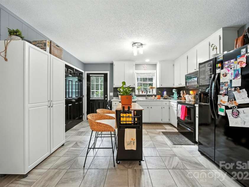 480 & 482 Car Farm Road, Lincolnton, NC 28092.  MLS# CAR4294854, YatesRealty ID 33545. 