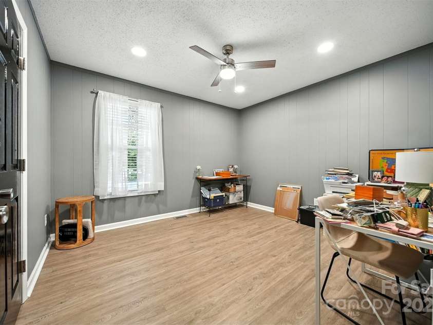 480 & 482 Car Farm Road, Lincolnton, NC 28092.  MLS# CAR4294854, YatesRealty ID 33545. 