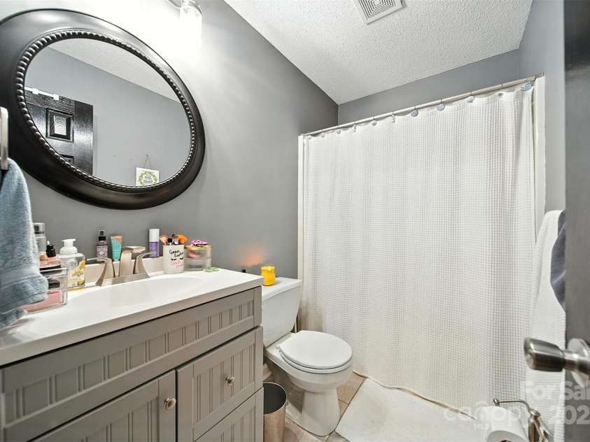 480 & 482 Car Farm Road, Lincolnton, NC 28092.  MLS# CAR4294854, YatesRealty ID 33545. 