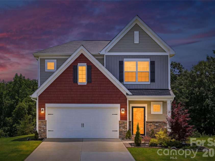 220 Eden Avenue, Mooresville, NC 28115.  MLS# CAR4395845, YatesRealty ID 33546. 