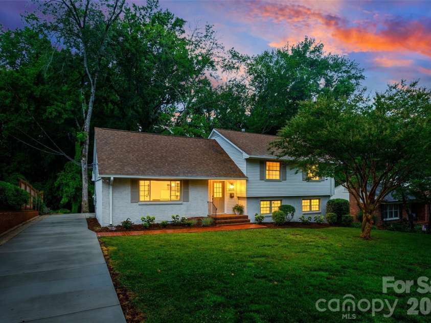 3130 Spring Valley Road, Charlotte, NC 28210.  MLS# CAR4394185, YatesRealty ID 33547. 
