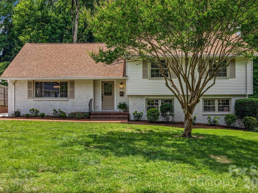 3130 Spring Valley Road, Charlotte, NC 28210.  MLS# CAR4394185, YatesRealty ID 33547. 
