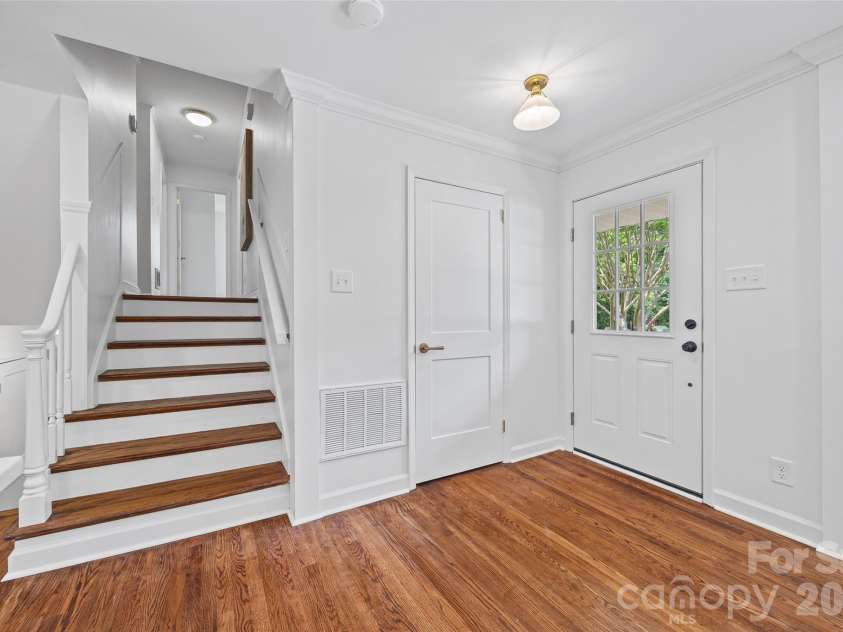 3130 Spring Valley Road, Charlotte, NC 28210.  MLS# CAR4394185, YatesRealty ID 33547. 