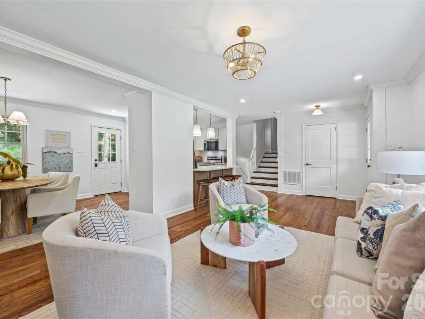 3130 Spring Valley Road, Charlotte, NC 28210.  MLS# CAR4394185, YatesRealty ID 33547. 