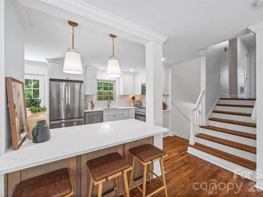 3130 Spring Valley Road, Charlotte, NC 28210.  MLS# CAR4394185, YatesRealty ID 33547. 
