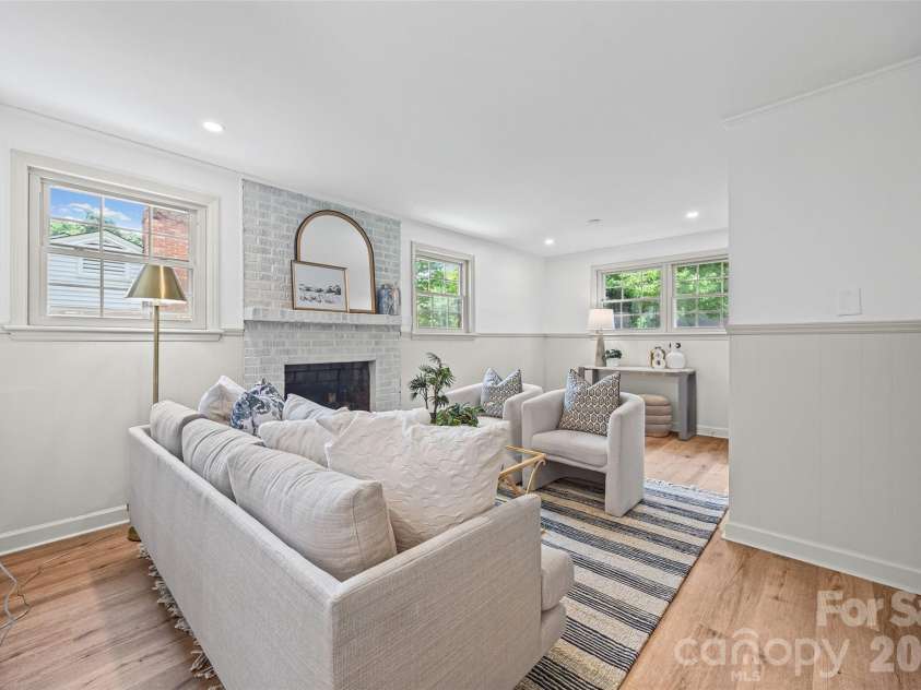 3130 Spring Valley Road, Charlotte, NC 28210.  MLS# CAR4394185, YatesRealty ID 33547. 